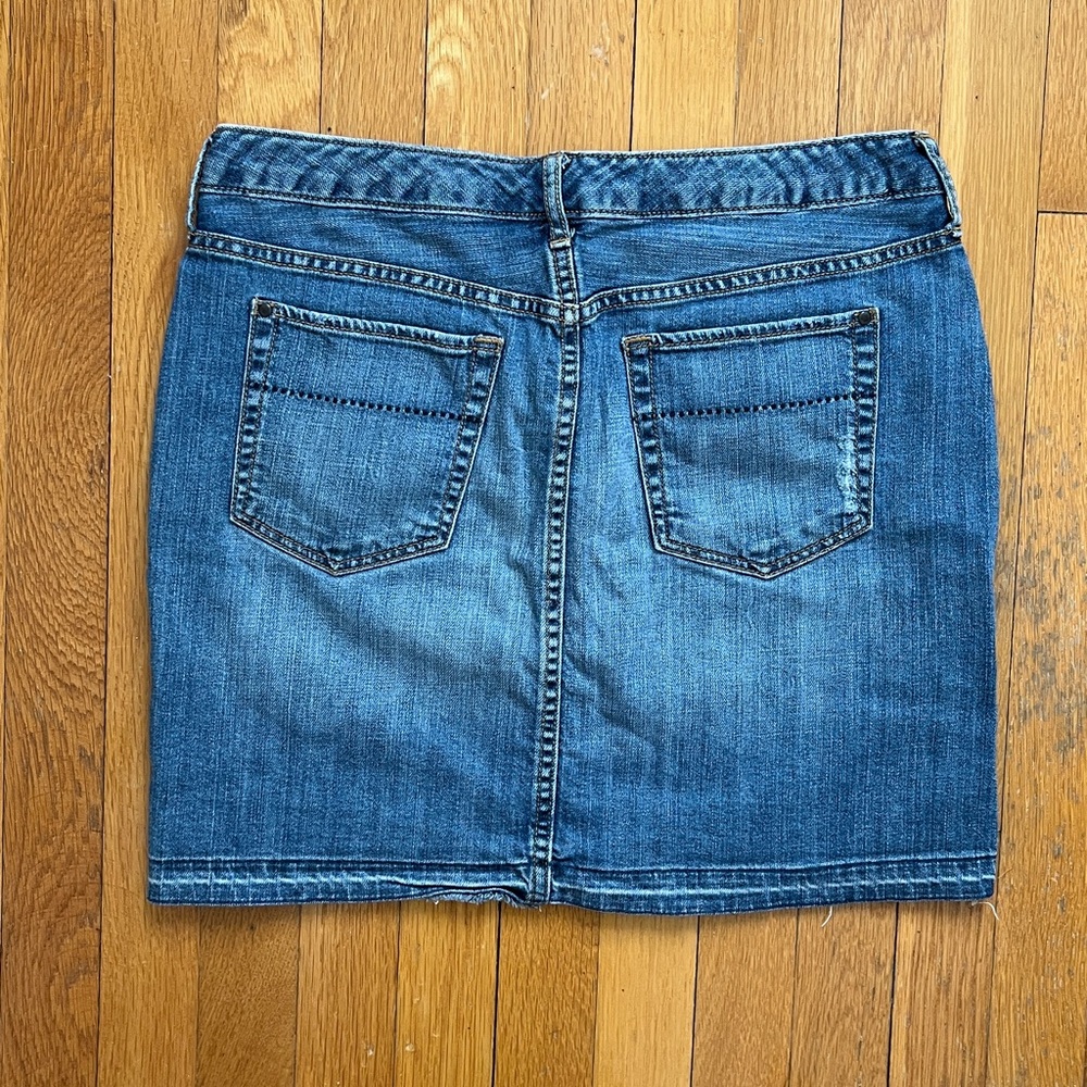 Eddie Bauer Size 4 Embroidered Embellished Denim Mini Skirt Jeans Skirt - Picture 4 of 8